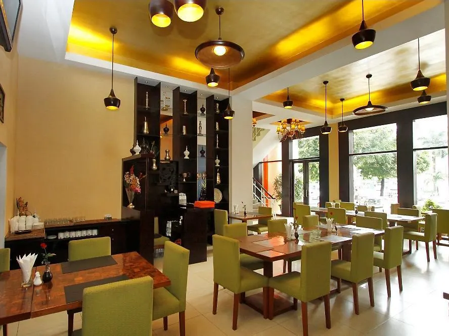 East Hotel Yangon 3*,  Myanmar