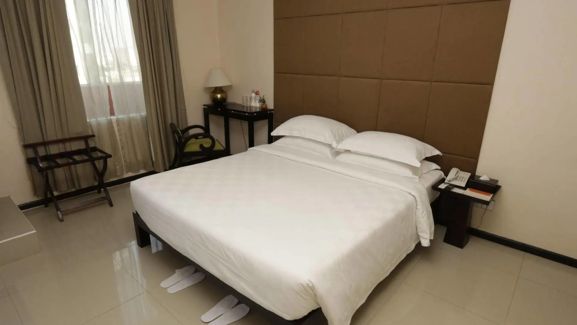 East Hotel Yangon
