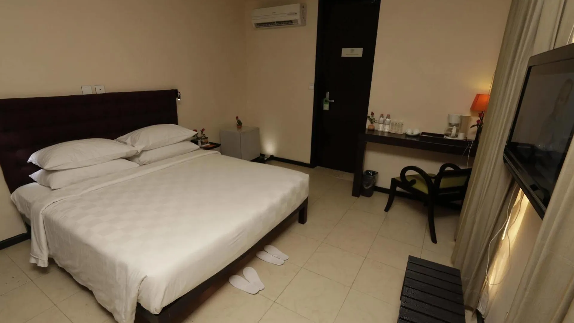 East Hotel Yangon